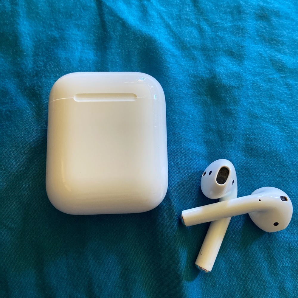 White air pods